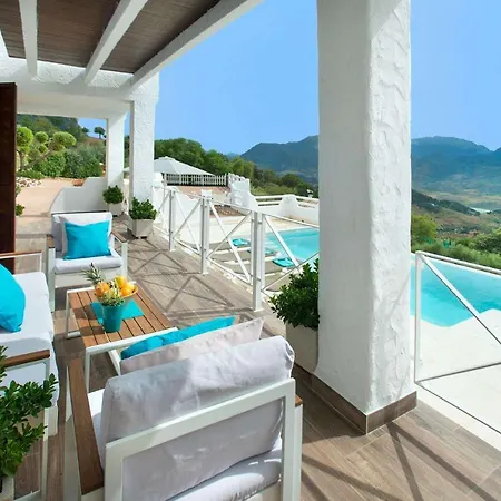 La Almena Blanca By Vintage Travel * El Gastor