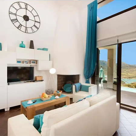 La Almena Blanca By Vintage Travel *